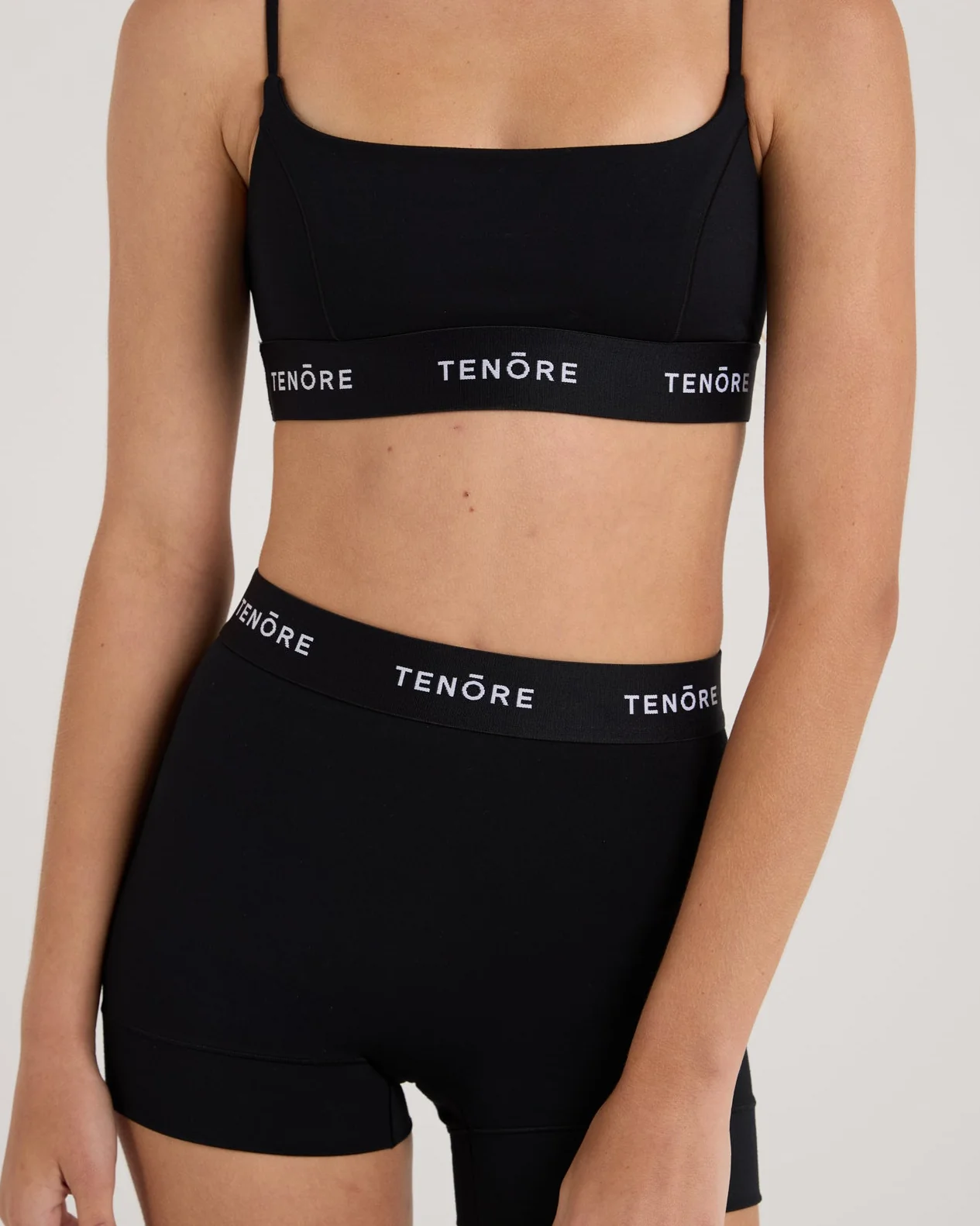 Logo High Waist Short - Image 5