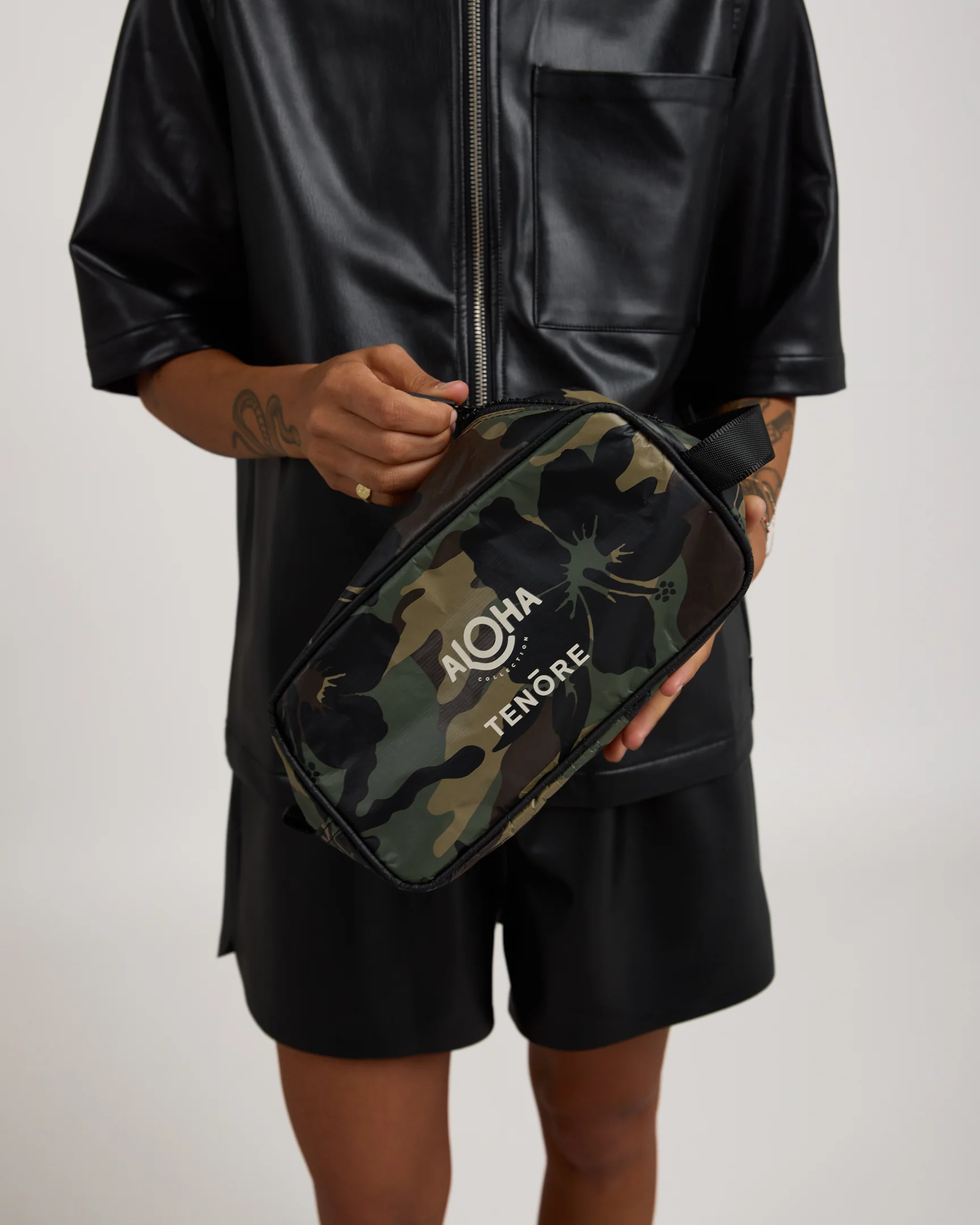 ALOHA Collection For TENŌRE Dopp Kit - Image 4